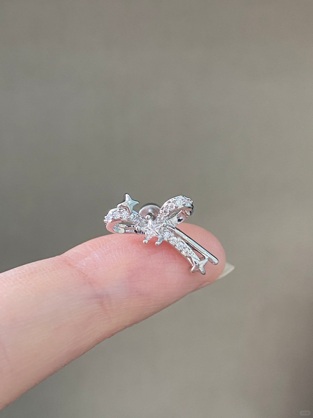 Gleam Bow Helix Earrings