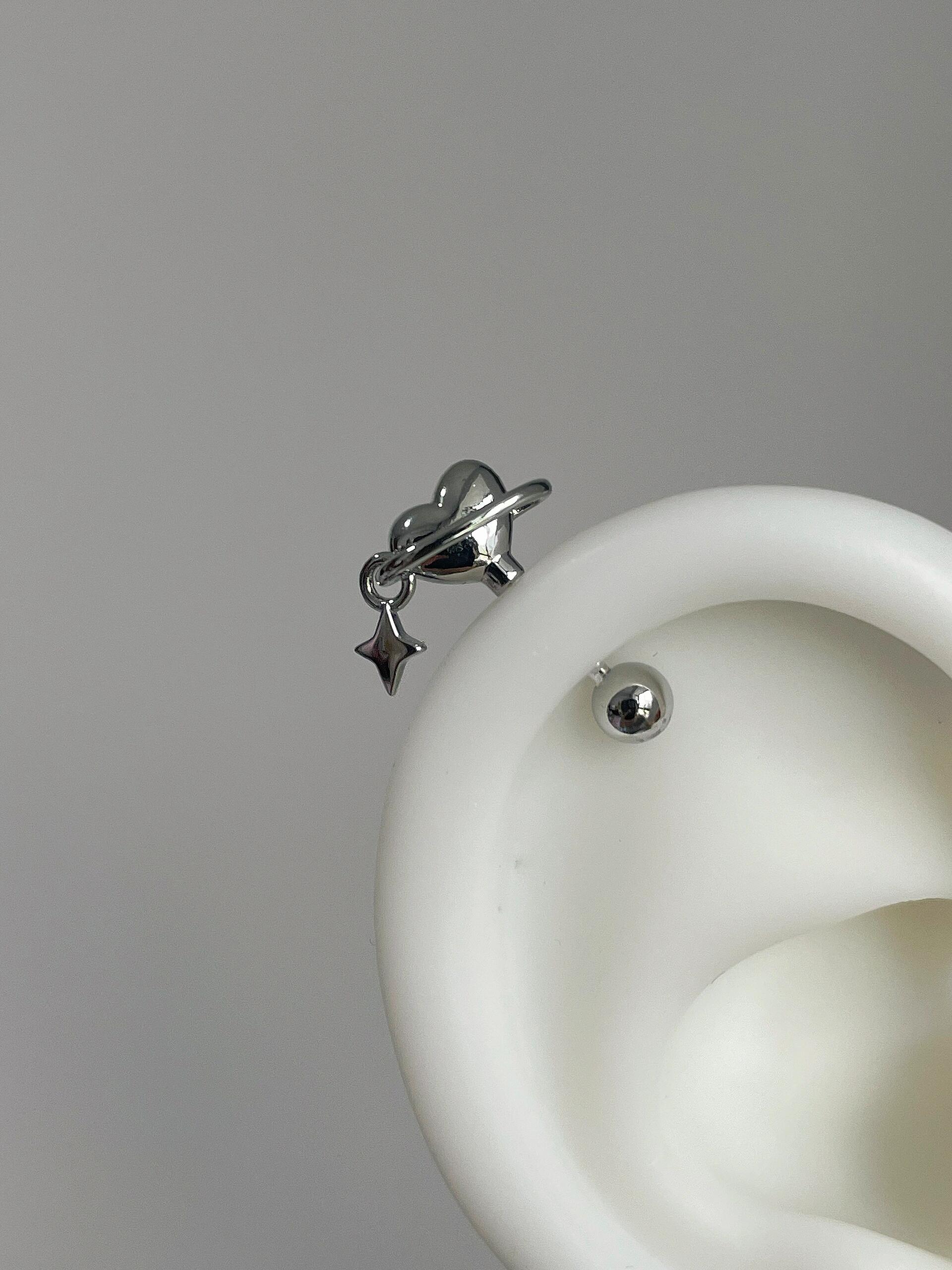 Lovers Comet Vertical Helix Earrings