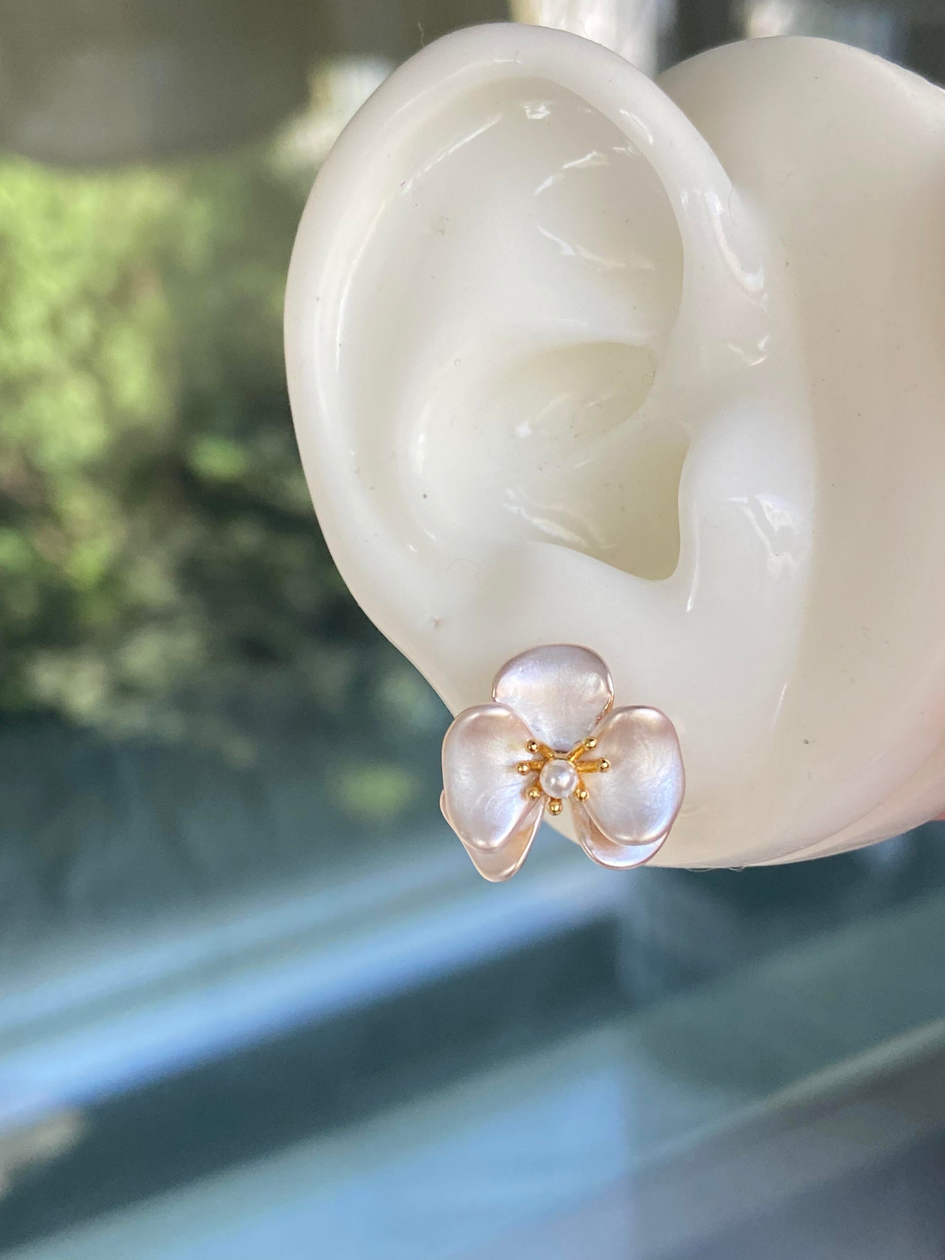 Pearl Petals Earrings