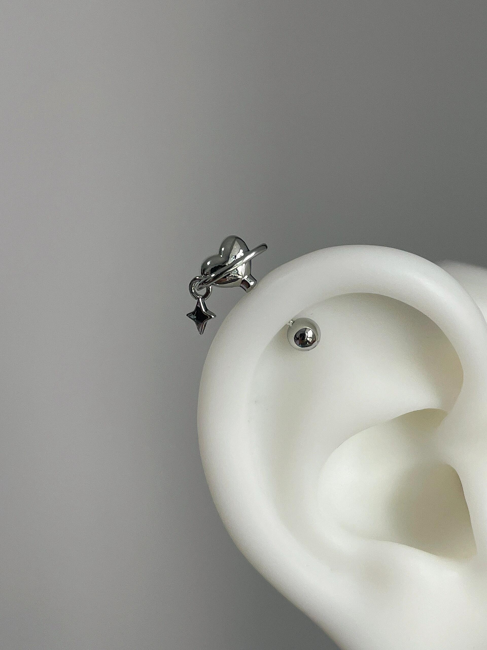 Lovers Comet Vertical Helix Earrings