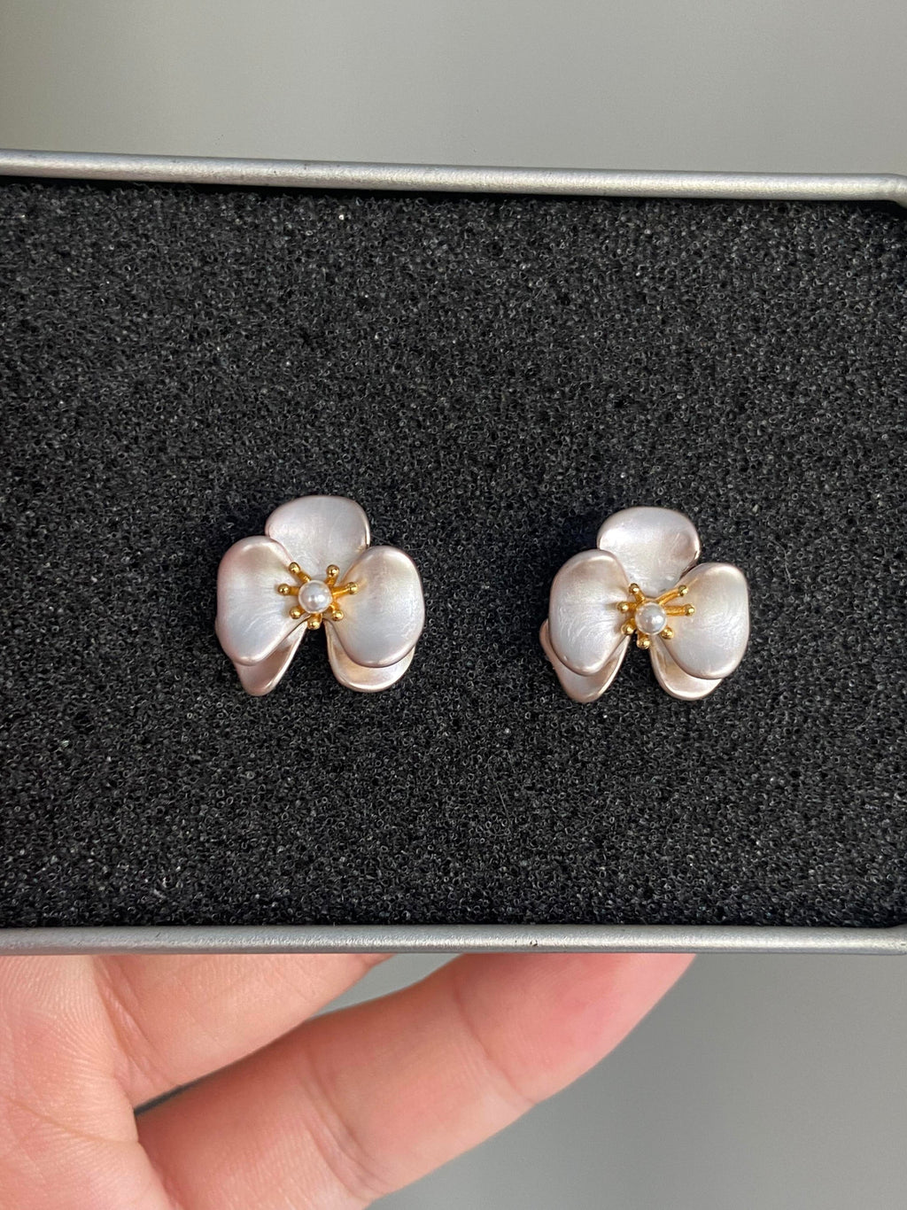 Pearl Petals Earrings