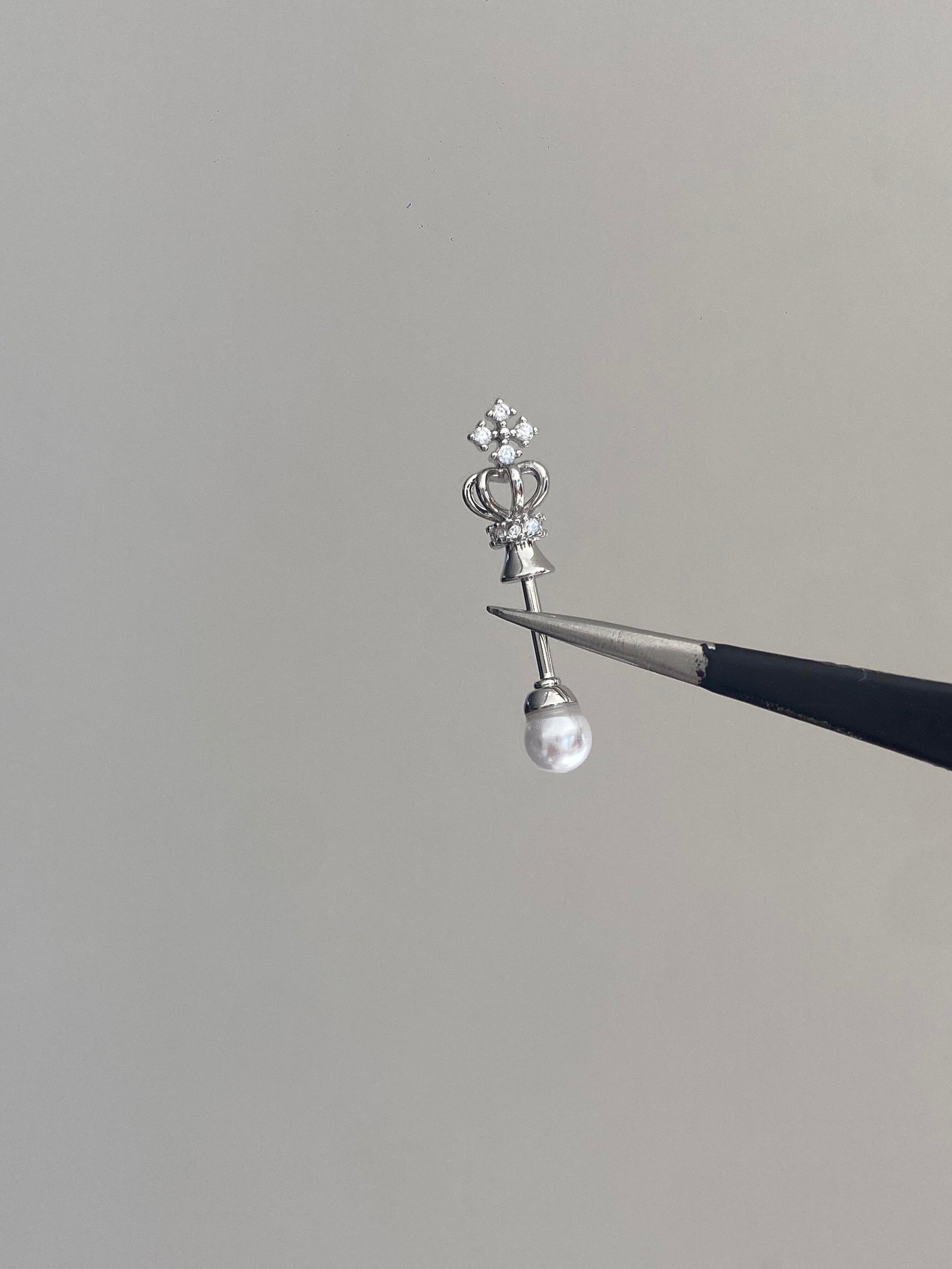 Crown Pearl Helix Earrings