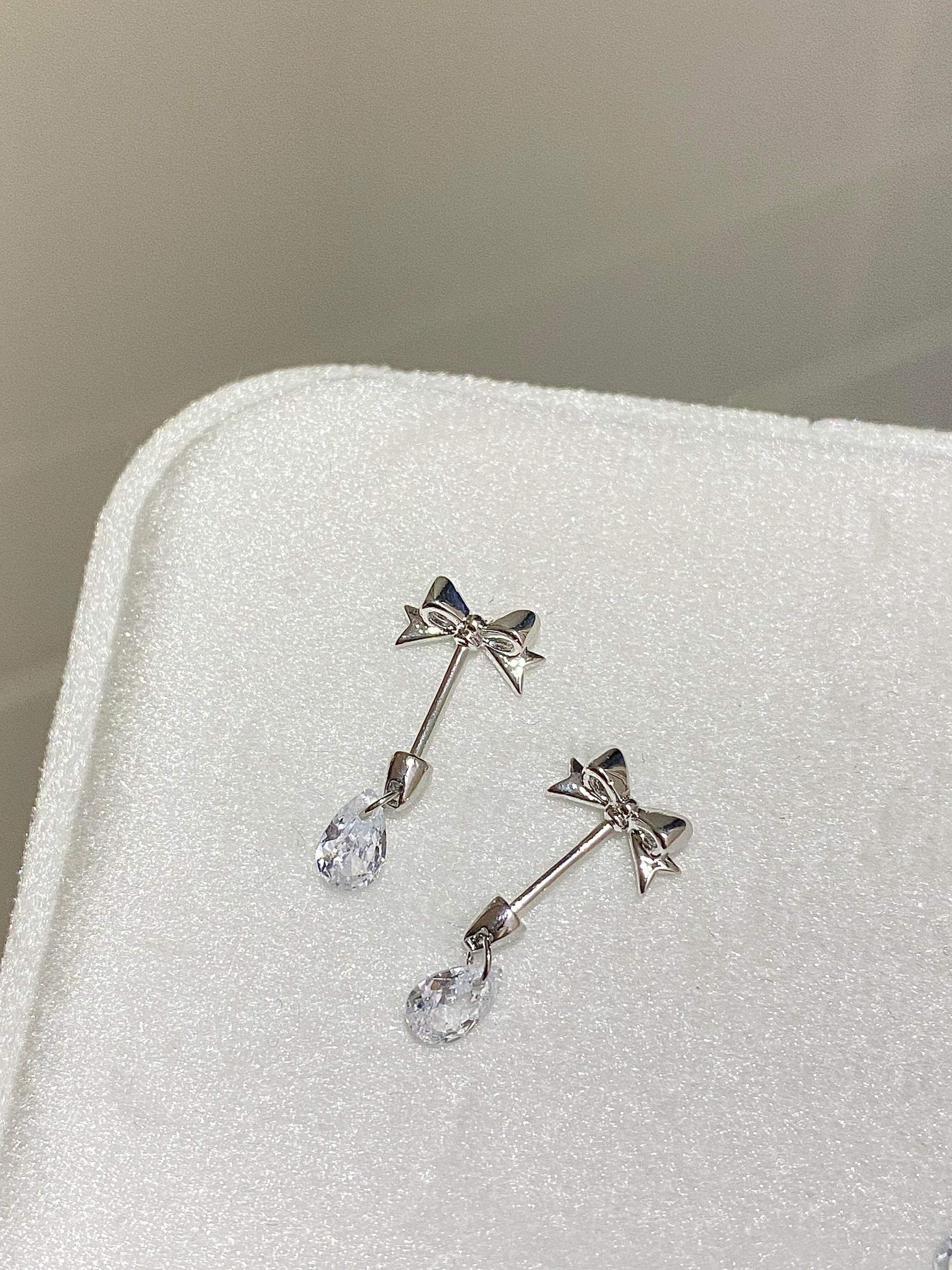 Bow Wand Vertical Helix Earrings